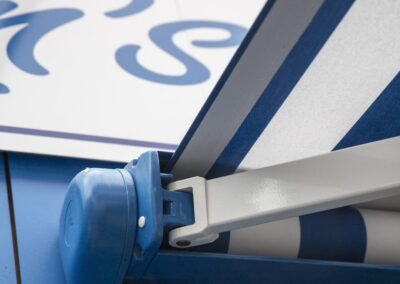 Bobcat Commercial Awning - Cassette