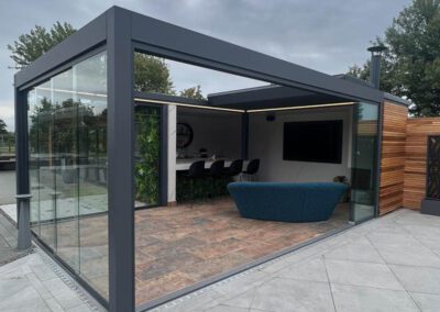 Glass Room Bar 4